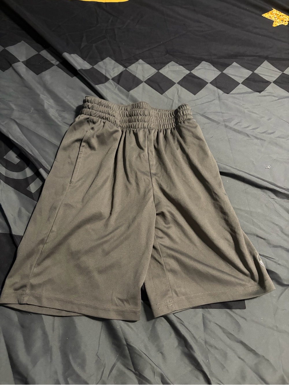 Boys size 6 shorts